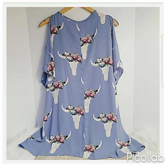Baby Blue Floral Bull Head Cold Shoulder top - Picture 5 of 5